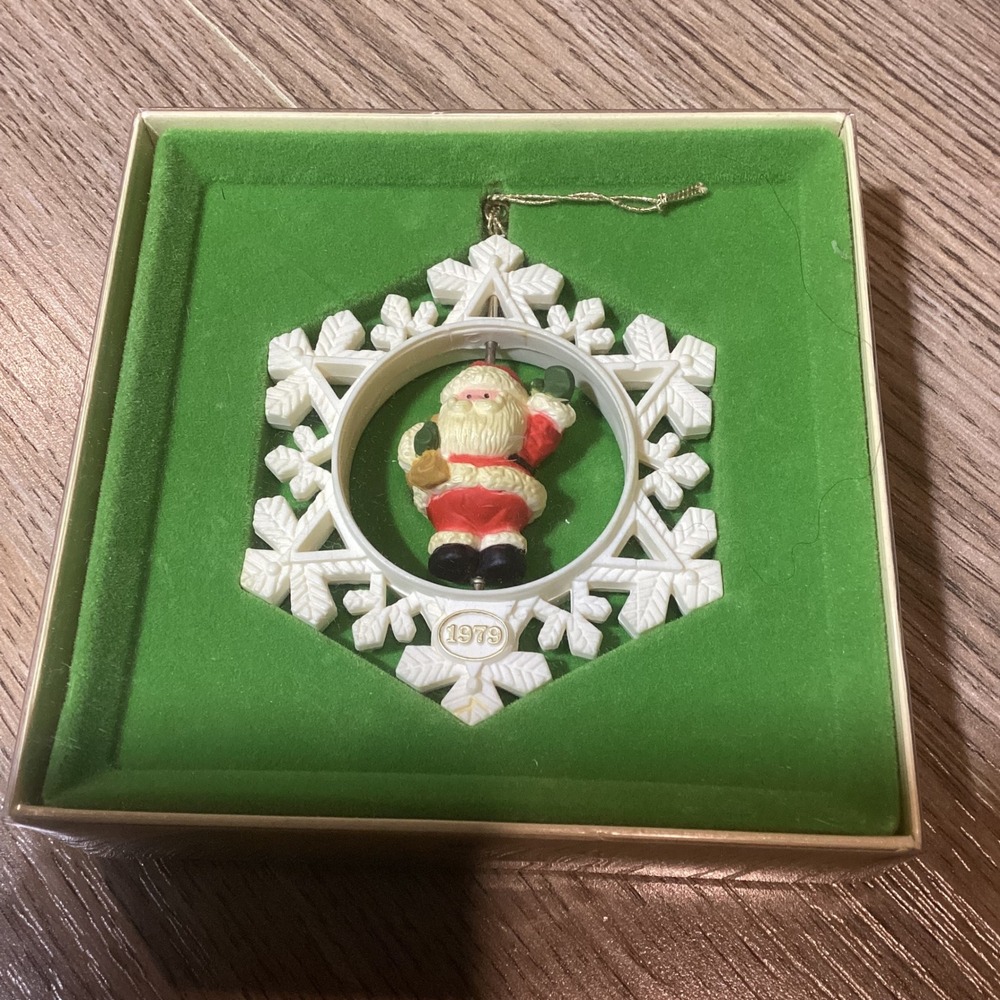 Hallmark Tree Trimmer Collection 1979 Santa Snowflake‎ Christmas Ornament
